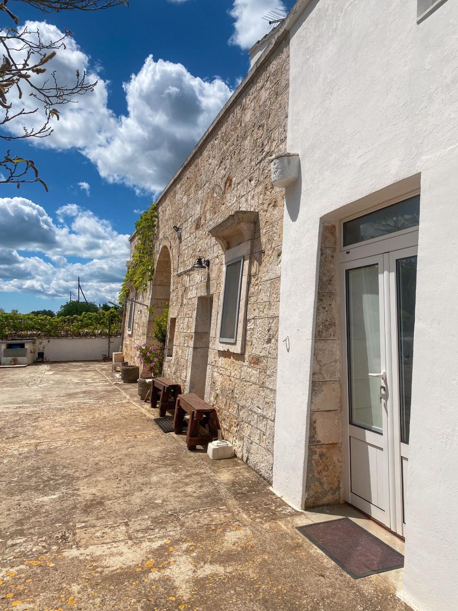 Trullo Pinto Apartment Locorotondo Exterior photo