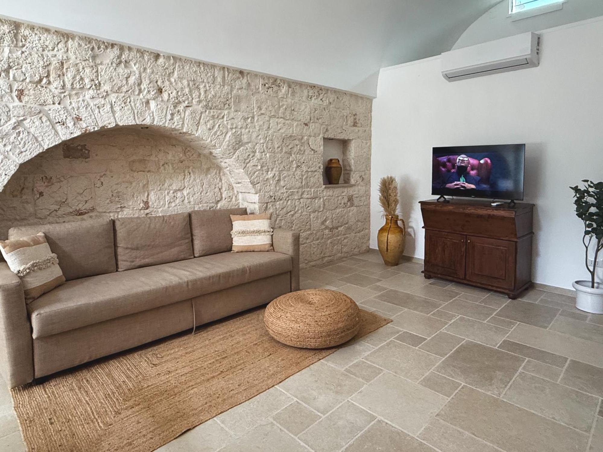 Trullo Pinto Apartment Locorotondo Exterior photo